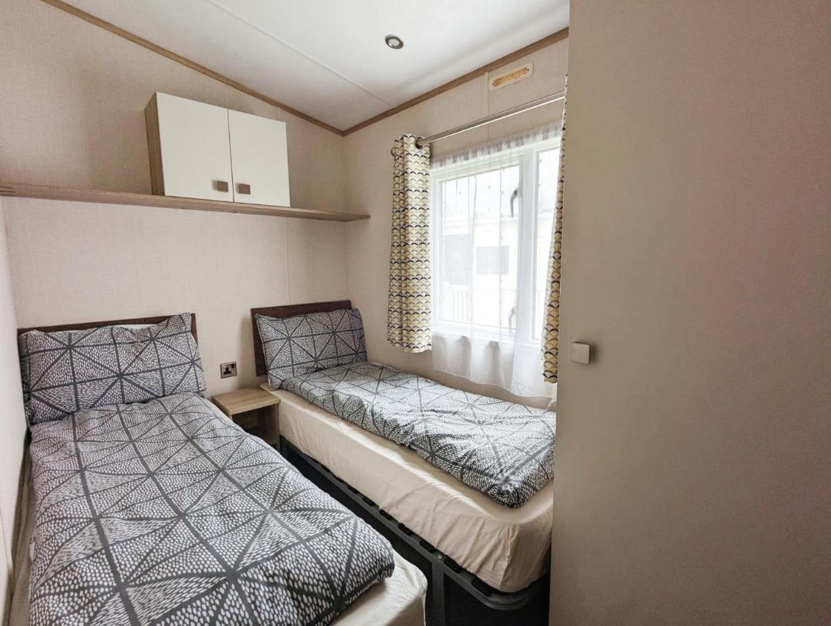 Caravan In The Cotswolds Villa Cirencester Eksteriør billede